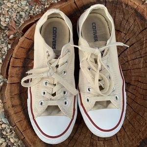 Chuck Taylor Low Tops